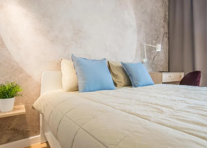 W&K Apartments - Moon Suite - Faktura Vat, Parking